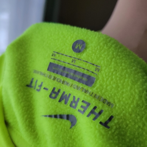 Nike Therma-Fit Crew Neck Kangaroo Pocket Top Womens Medium Neon Yellow - Picture 11 of 13